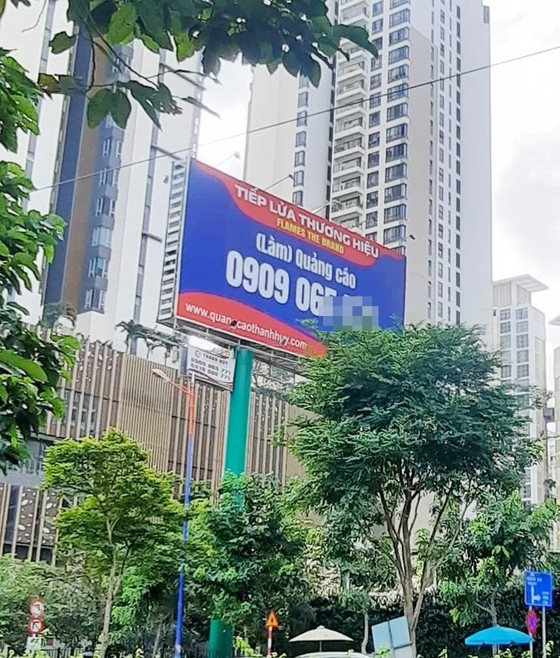 Nhiều sai phạm trong hoạt động quảng cáo ngoài trời tại TP Thủ Đức ảnh 4