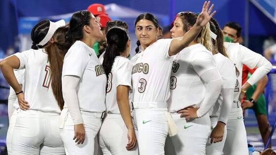 Đội tuyển bóng mềm Mexico đã để thua 2-3 trước Canada trong trận tranh HCĐ Olympic