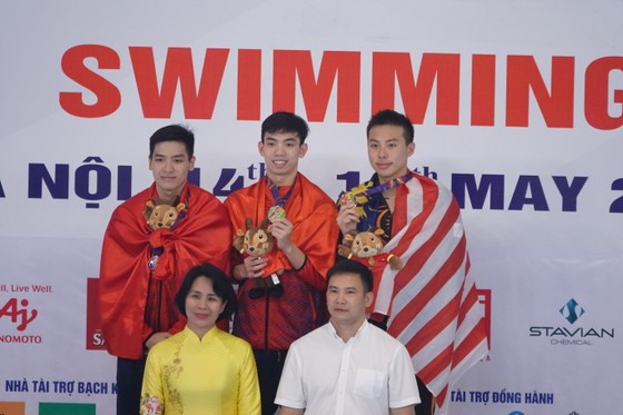 Nguyễn Huy Hoàng đóng góp 5 tấm HCV cho đội tuyển bơi Việt Nam tại SEA Games 31. Ảnh: ĐĂNG NGUYỄN