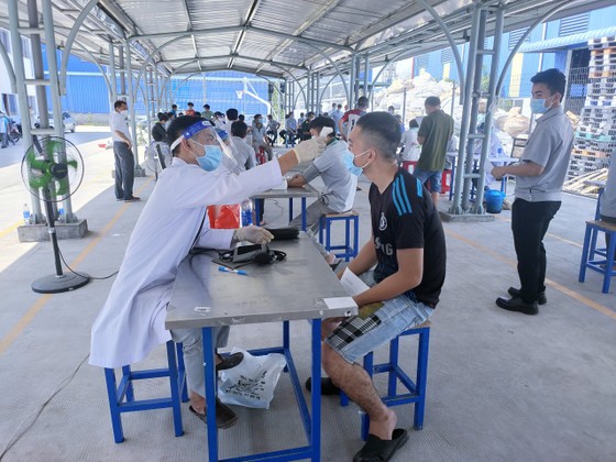 Bình Phước đẩy nhanh tiến độ tiêm vaccine phòng Covid-19 ảnh 2
