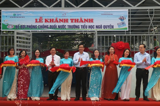 Đà Nẵng: Đưa vào hoạt động bể bơi phòng tránh đuối nước cho học sinh tiểu học ảnh 1