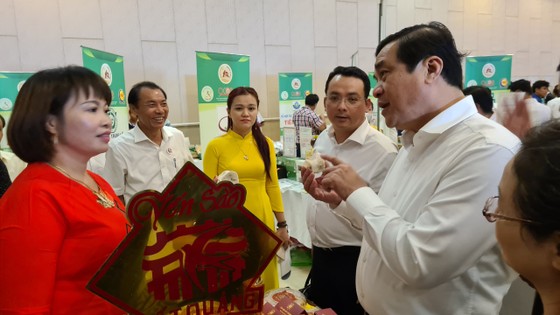 Nông dân Quảng Nam đưa sản phẩm vào thị trường TPHCM ảnh 2 Nông dân Quảng Nam đưa sản phẩm vào thị trường TPHCM ảnh 2