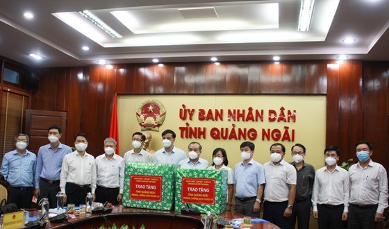TPHCM cảm ơn sự hỗ trợ nghĩa tình của tỉnh Quảng Nam, Quảng Ngãi để thành phố vượt qua dịch Covid-19 ảnh 3 TPHCM cảm ơn sự hỗ trợ nghĩa tình của tỉnh Quảng Nam, Quảng Ngãi để thành phố vượt qua dịch Covid-19 ảnh 3