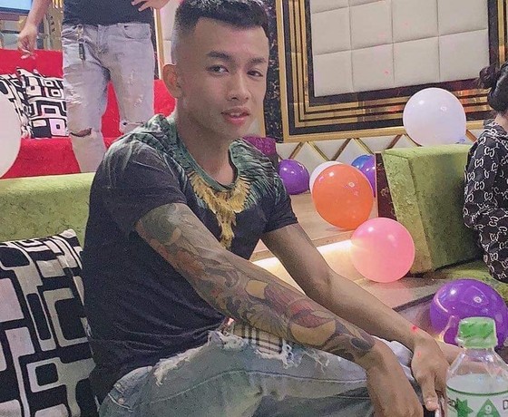 Truy tìm đối tượng buôn bán ma túy bỏ trốn khi đang điều trị tại bệnh viện ảnh 1