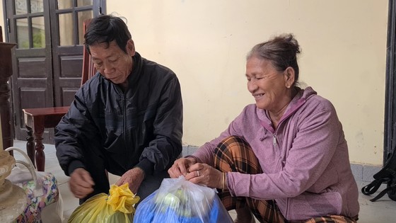 Các tỉnh miền Trung yêu cầu người dân không ra khỏi nhà từ 18 giờ ngày 27-9 ảnh 1