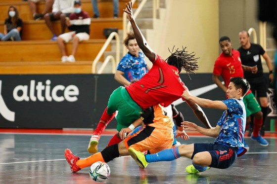 ‘Người hùng’ futsal Việt Nam gây ấn tượng tại châu Âu, chờ gặp trò cũ ảnh 1