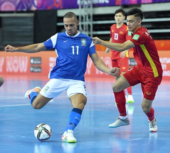 HLV Hector Souto: 'Cầu thủ futsal Việt Nam phải tự tin vào bản thân' ảnh 1