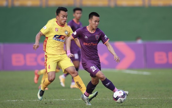 Thanh Hóa - Becamex Bình Dương: Coi chừng hiệu ứng domino ảnh 1