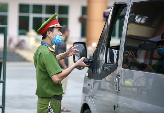 Công an tỉnh Phú Thọ tất bật để giữ ‘ngọn lửa’ cuồng nhiệt ảnh 5