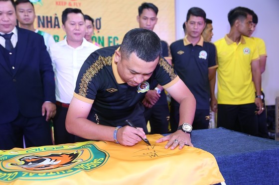 Futsal Sài Gòn có HLV mới, quyết tâm vào tốp 3 Giải futsal VĐQG 2022 ảnh 1