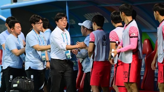 U23 Hàn Quốc gặp sự cố trước khi gặp U23 Việt Nam ảnh 1