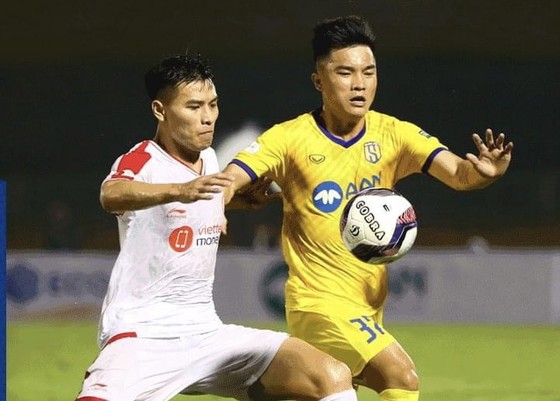 Đánh bại SLNA, Viettel FC vươn lên nhì bảng xếp hạng ảnh 1