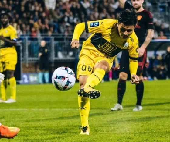 Quang Hải và bàn thắng đầu tiên cho Pau FC: Nắng hạn gặp mưa rào ảnh 1
