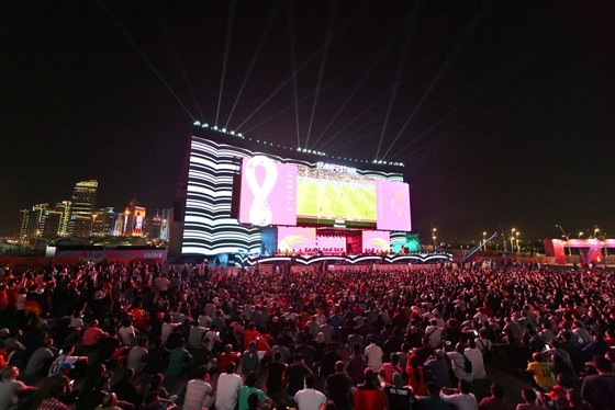 Qatar bỏ lỡ “cơ hội vàng”, khách đến xem World Cup ít hơn dự kiến ảnh 1