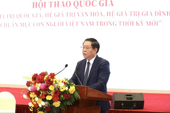 Khai mạc Hội thảo quốc gia Hệ giá trị quốc gia, hệ giá trị văn hoá, hệ giá trị gia đình và chuẩn mực con người Việt Nam trong thời kỳ mới ảnh 2