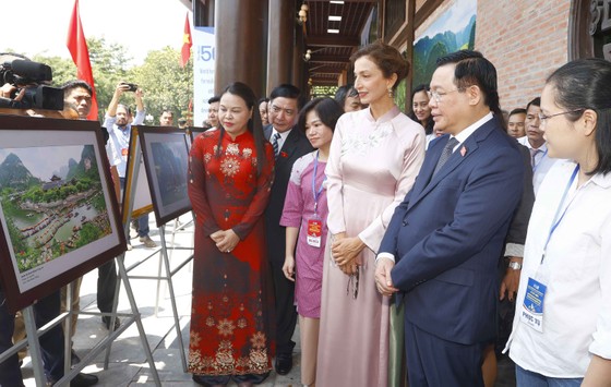 Chủ tịch Quốc hội Vương Đình Huệ dự Lễ kỷ niệm 50 năm Công ước bảo vệ di sản văn hóa và thiên nhiên thế giới tại Ninh Bình. Ảnh: TTXVN