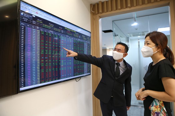 Niềm tin cho thị trường chứng khoán ảnh 1