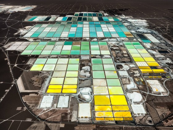 Khai thác lithium trên cánh đồng muối Salar de Atacama, miền Bắc Chile