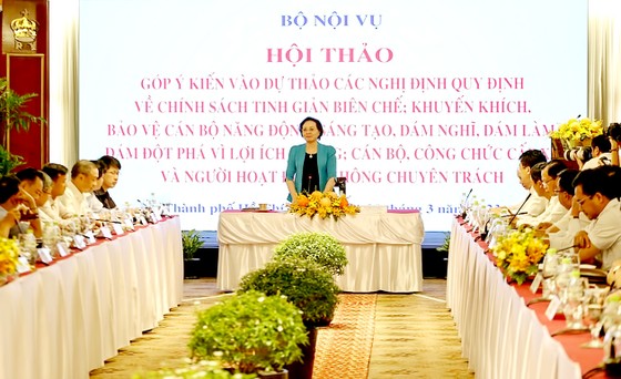 Bộ trưởng Bộ Nội vụ Phạm Thị Thanh Trà phát biểu tại hội thảo