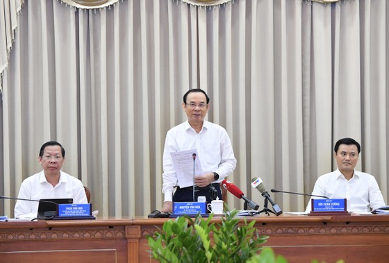 Bí thư Thành ủy TPHCM Nguyễn Văn Nên phát biểu tại phiên họp về tình hình kinh tế - xã hội quý 1 và nhiệm vụ, giải pháp quý 2 năm 2023. Ảnh: VIỆT DŨNG