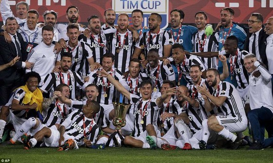 Juventus - AC Milan 4-0: “Bà đầm già” xứng đáng đăng quang lần thứ 13 ảnh 5