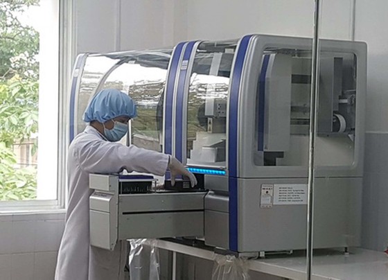Hệ thống Realtime PCR tự động xét nghiệm Covid-19 tỉnh Quảng Nam mua với giá 7,2 tỷ đồng