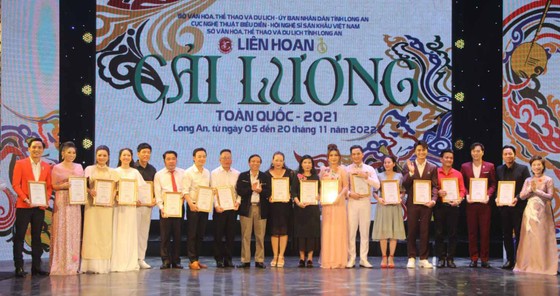 Liên hoan Cải lương toàn quốc 2021: Trao hơn 100 huy chương cho các vở diễn, cá nhân ảnh 3