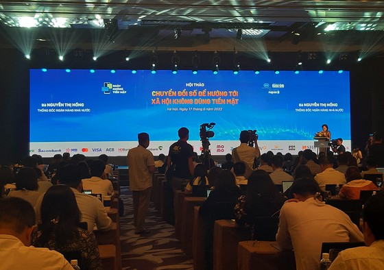 Lượng giao dịch thanh toán không dùng tiền mặt tăng gần 70% ảnh 1 Lượng giao dịch thanh toán không dùng tiền mặt tăng gần 70% ảnh 1