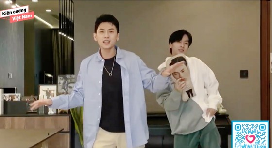 Nhiều nghệ sĩ tham gia Liveshow âm nhạc trực tuyến “Kiên cường Việt Nam” ảnh 3