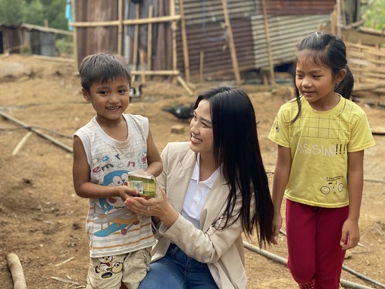 Hoa hậu Đỗ Hà bắt tay làm dự án nhân ái đến Miss World 2021 ảnh 4 Hoa hậu Đỗ Hà bắt tay làm dự án nhân ái đến Miss World 2021 ảnh 4