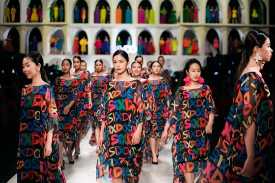 Dấu ấn Đỗ Mạnh Cường với SIXDO Show Fall Winter 2022 ảnh 6