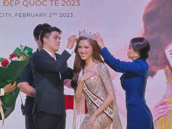 MC Thanh Thanh Huyền chính thức đại diện Việt Nam dự thi Hoa hậu Sắc đẹp Quốc tế 2023 ảnh 2