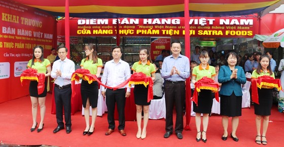 Khai trương điểm bán hàng Việt cố định ở Cần Thơ ảnh 1