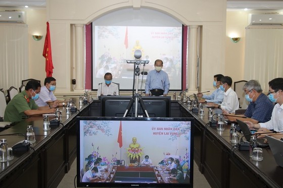 Lấy mẫu xét nghiệm những người tiếp xúc gần với nữ bệnh nhân ở Đồng Tháp ngay hôm nay ảnh 1