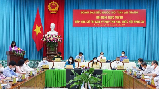 Phó Chủ tịch nước đề nghị An Giang sớm hỗ trợ người dân vượt qua khó khăn do đại dịch ảnh 1
