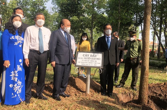 Tăng tốc đầu tư hạ tầng giao thông cho ĐBSCL ảnh 3 Tăng tốc đầu tư hạ tầng giao thông cho ĐBSCL ảnh 3