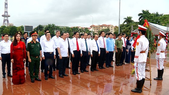 Chủ tịch nước Nguyễn Xuân Phúc: Người cao tuổi được quan tâm, chăm sóc tốt nhất ảnh 8 Chủ tịch nước Nguyễn Xuân Phúc: Người cao tuổi được quan tâm, chăm sóc tốt nhất ảnh 8