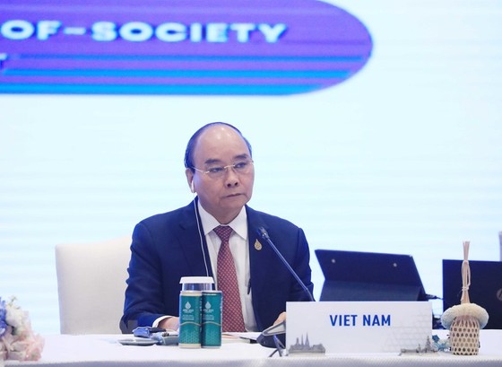 Chủ tịch nước: APEC cần đi đầu thúc đẩy mô hình tăng trưởng cân bằng, bao trùm và bền vững ảnh 1