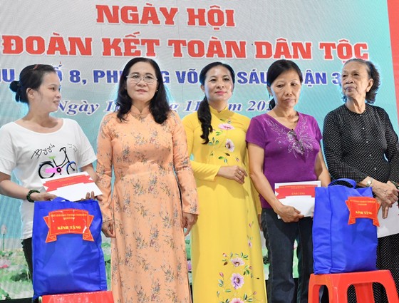 Tăng cường vai trò giám sát của khu phố, giải quyết kịp thời các kiến nghị chính đáng của nhân dân ảnh 2