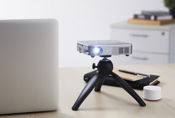 Máy chiếu mini không dây Canon MP250 có mức giá 11,5 triệu đồng ảnh 3