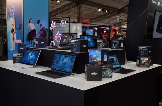 Intel tổ chức triển lãm IT và gaming ảnh 1