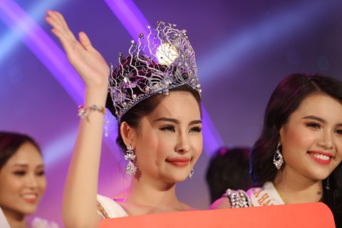 Cục NTBD đề nghị báo cáo về nghi vấn hoa hậu "thẩm mỹ” ảnh 1