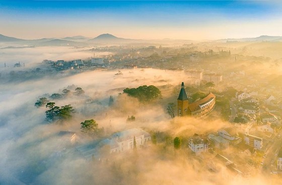 Đẹp tới say lòng với những khung hình trong Khám phá Việt Nam ảnh 2