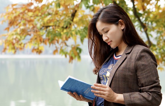 'Ngang qua bình minh' - trường ca về người lính biển ảnh 1 'Ngang qua bình minh' - trường ca về người lính biển ảnh 1