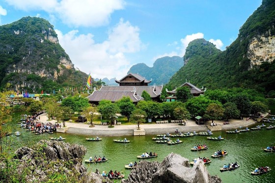 Tái khởi động du lịch: Vừa mừng, vừa lo ảnh 1