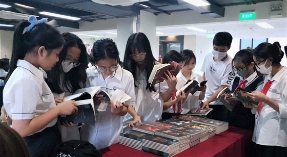 Sức sống bền bỉ của dòng chảy văn học kỳ ảo Việt Nam ảnh 2