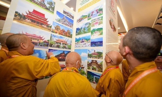 Khai mạc triển lãm Phật giáo Việt Nam - Dấu ấn tinh hoa