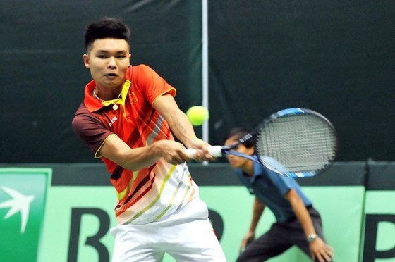 Lý Hoàng Nam lội ngược dòng giúp Việt Nam thắng trận ra quân giải quần vợt Davis Cup ảnh 1