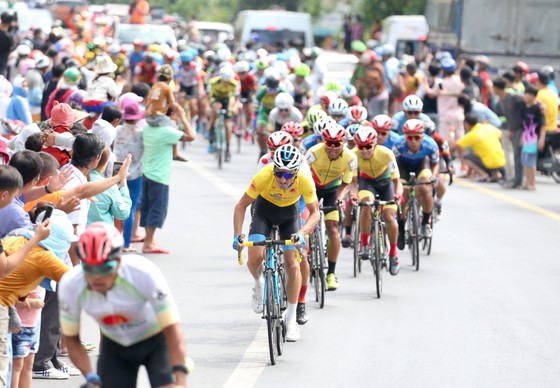 Bike Life Đồng Nai thắng lớn giành cú đúp giải xe đạp Cúp Truyền hình TPHCM ảnh 1