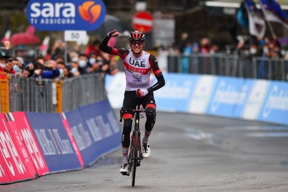 Joe Dombrowski chiến thắng chặng 4 Giro d’Italia 2021